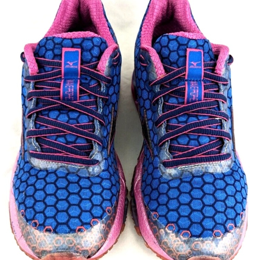 Mizuno Wave Prophecy 3. Blue and Pink Cross trainers. Cool Dynamic Design ! - Picture 2 of 13
